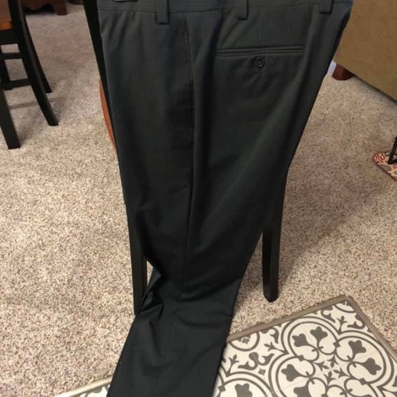 Kenneth Cole Men's Suit - Read description for Size - Picture 2 of 2